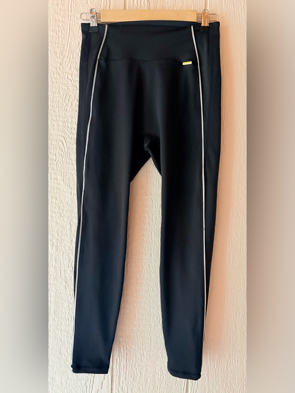 Cleo Harper KW x Cleo Harper Black High Rise Leggings Size L